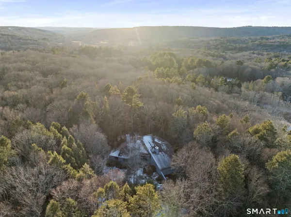 $899,000 | 411 Cherry Brook Road, Canton, CT 06019
