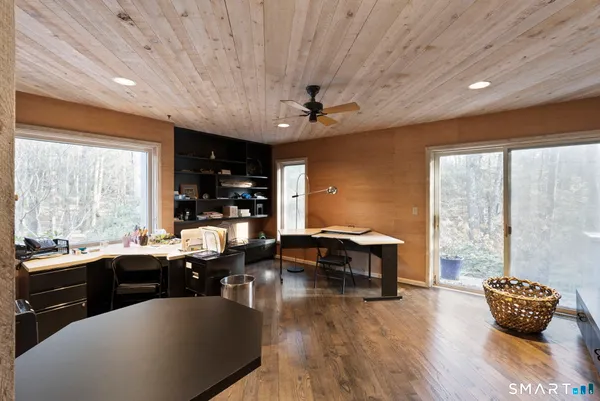 $899,000 | 411 Cherry Brook Road, Canton, CT 06019