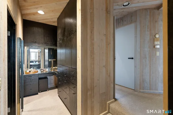 $899,000 | 411 Cherry Brook Road, Canton, CT 06019