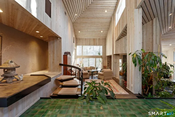 $899,000 | 411 Cherry Brook Road, Canton, CT 06019