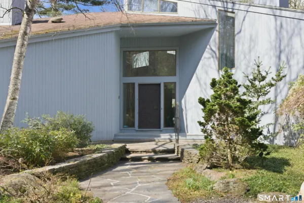 $899,000 | 411 Cherry Brook Road, Canton, CT 06019