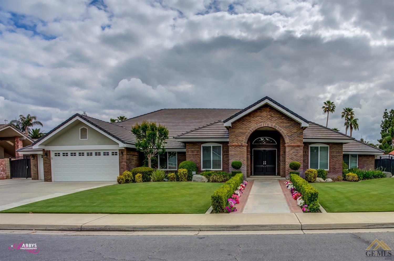 Undisclosed Address Bakersfield, CA 93311 - Photo 2 of 74