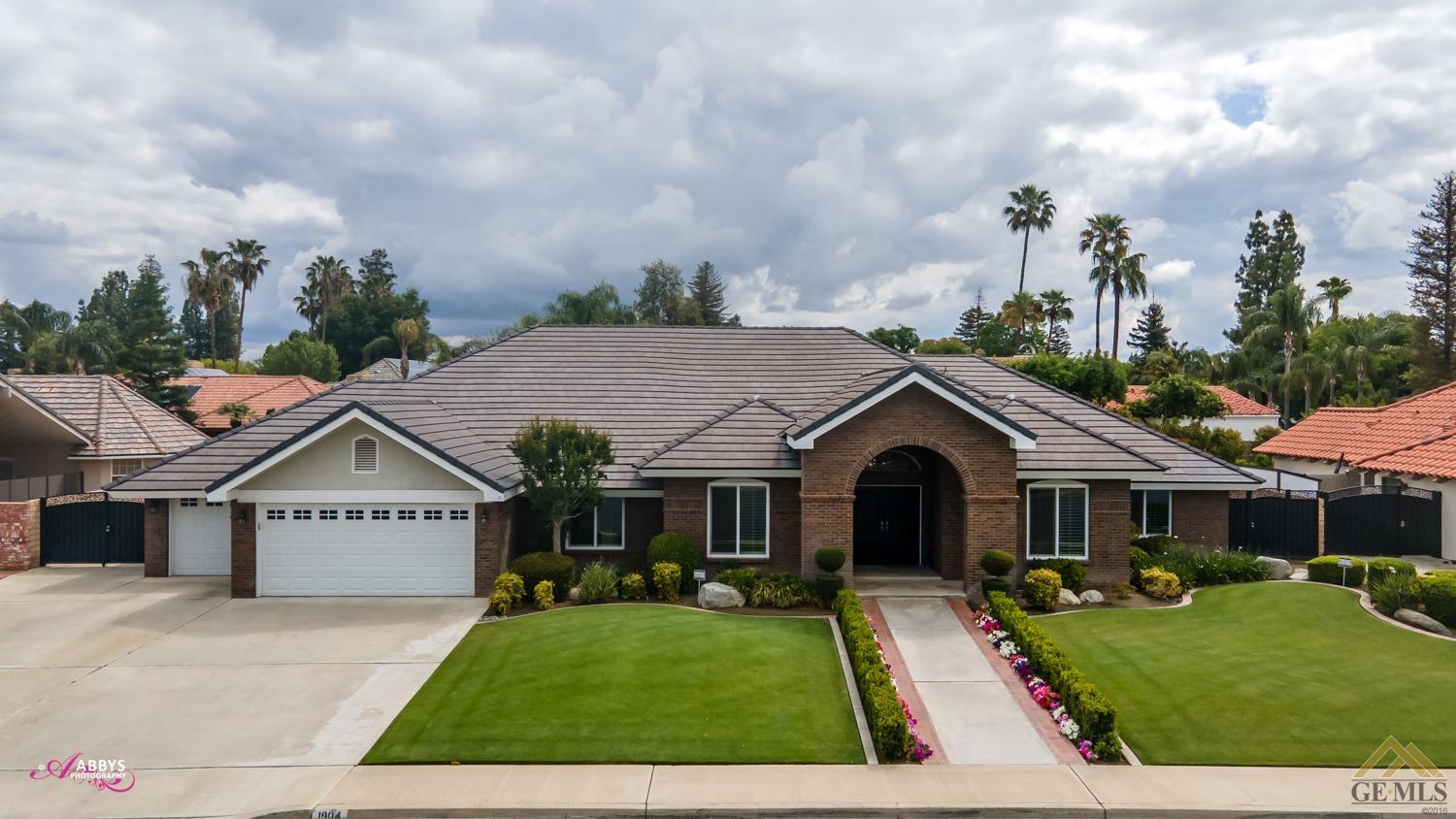 Undisclosed Address Bakersfield, CA 93311 - Photo 6 of 74