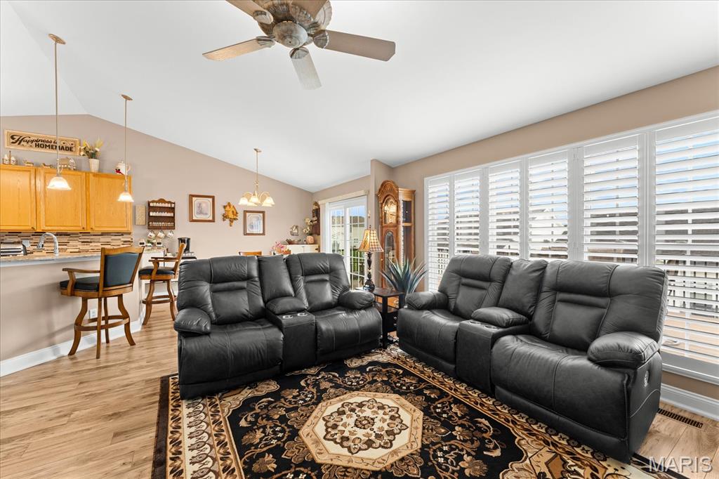 286 Red Clover Circle O'Fallon, IL 62269 - Photo 10 of 62