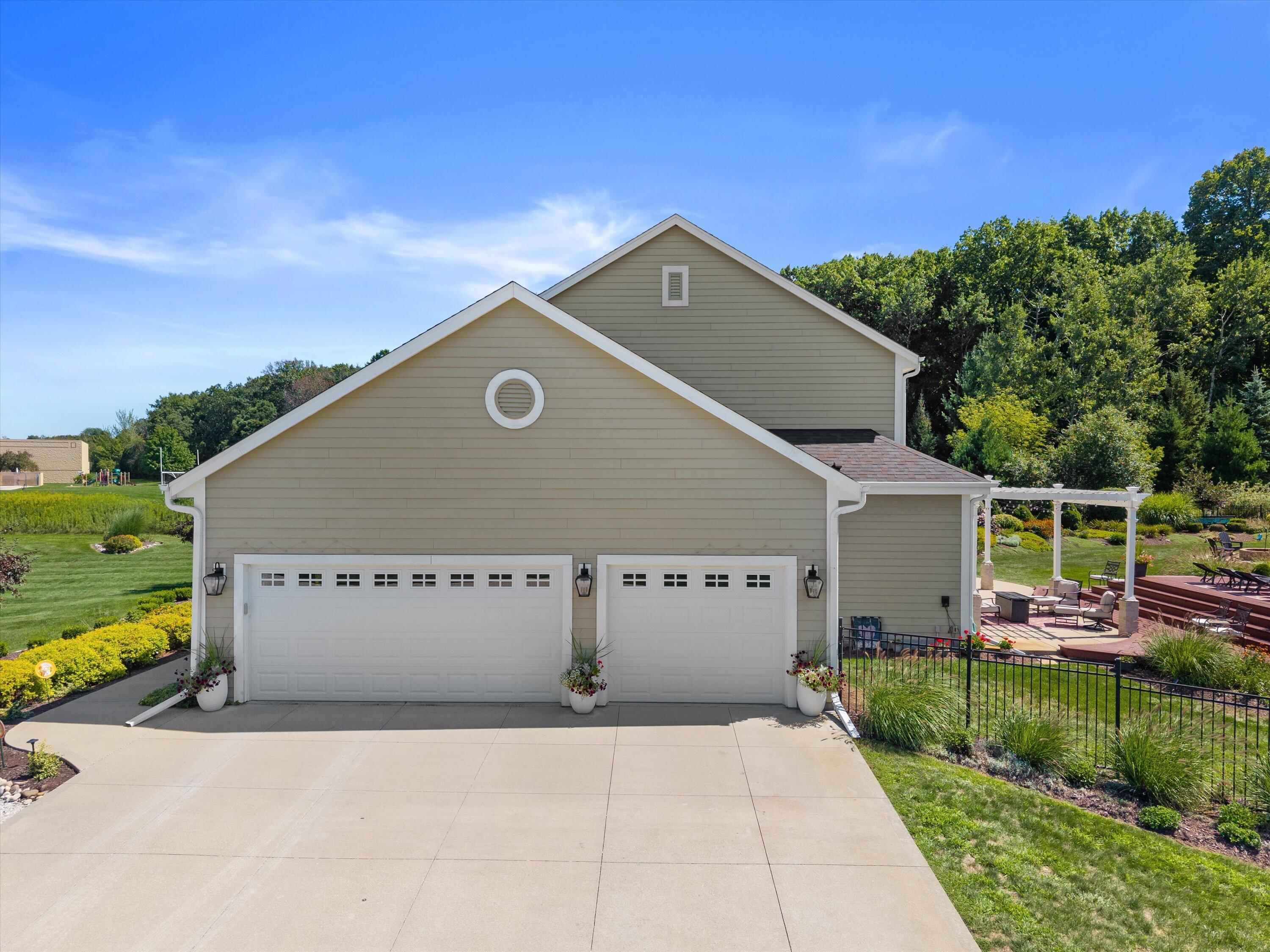 200 Nashotah Road Delafield, WI 53058 - Photo 44 of 55 Large 3 car garage