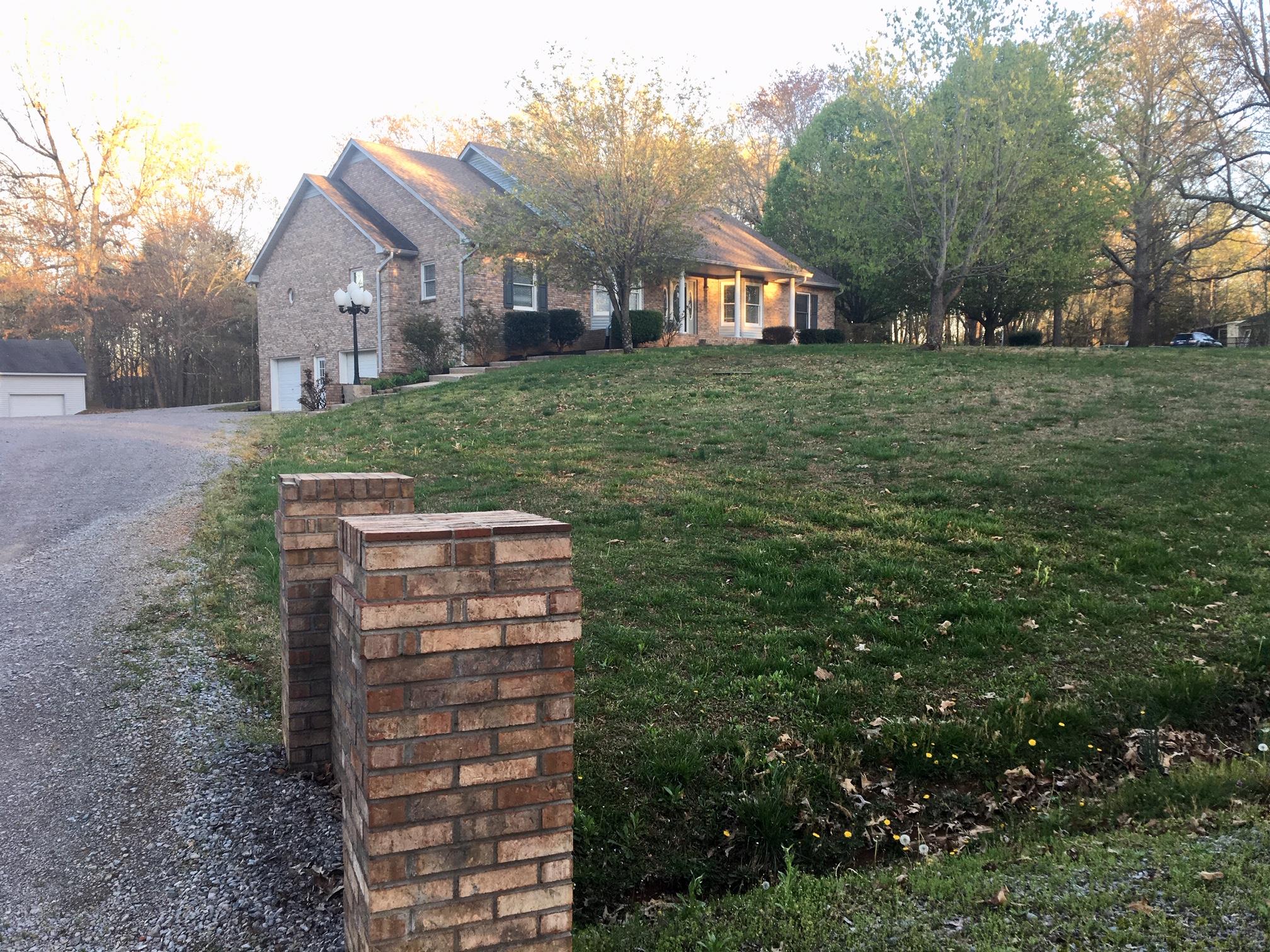 2009 Cherokee Trail Springfield, TN 37172 - Photo 3 of 30 a backyard of a house with lots of green space