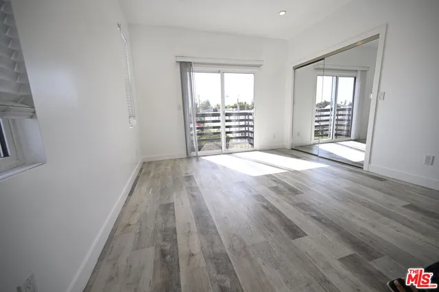 $3,688 | 644 North Manhattan Place, Unit 642, Los Angeles, CA 90004