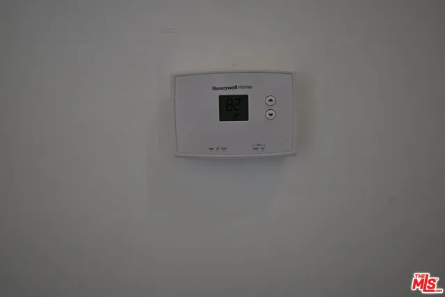 $3,688 | 644 North Manhattan Place, Unit 642, Los Angeles, CA 90004