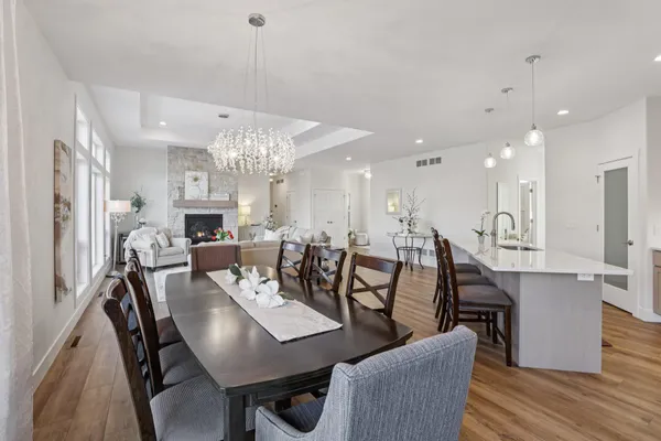 $925,000 | 6682 Morning Dew Lane, Windsor, WI 53590