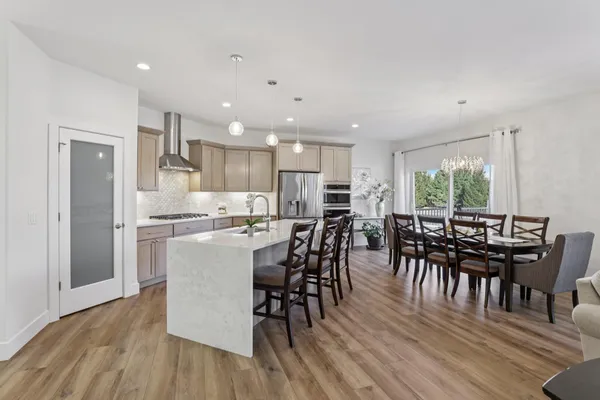 $925,000 | 6682 Morning Dew Lane, Windsor, WI 53590