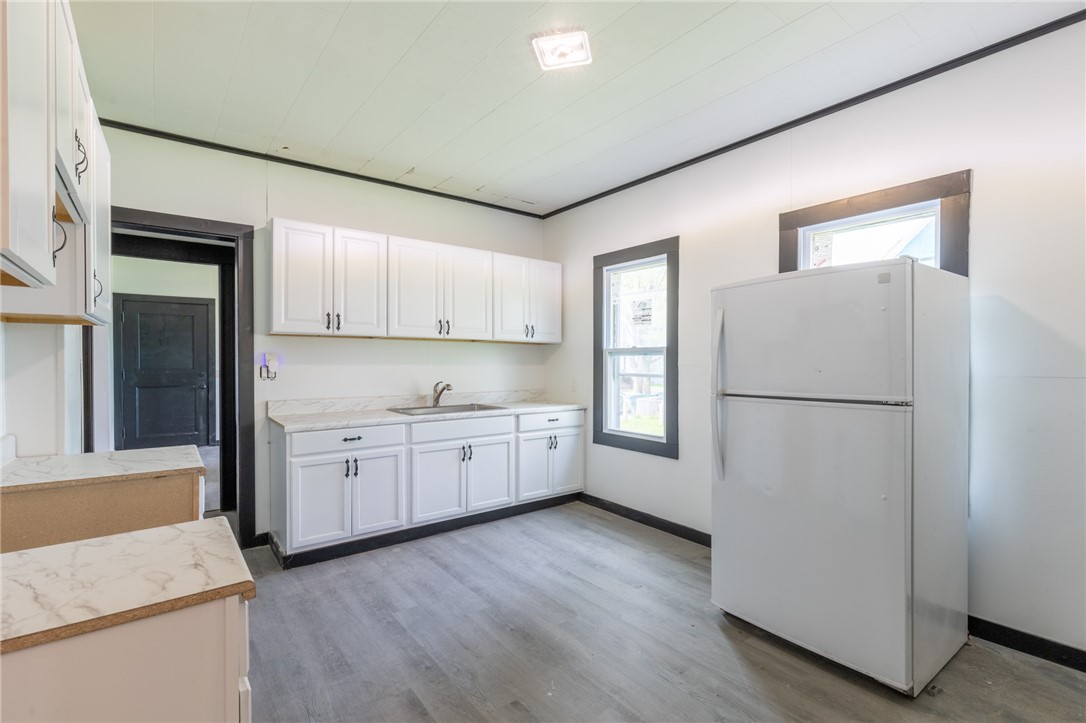 946 Ave D Rochester, NY 14621 - Photo 16 of 41