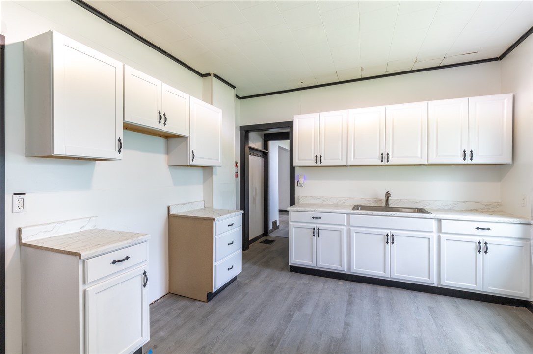 946 Ave D Rochester, NY 14621 - Photo 17 of 41