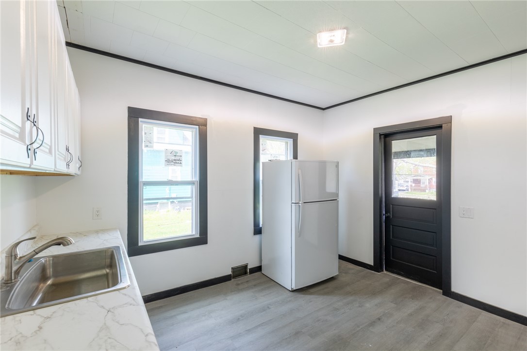 946 Ave D Rochester, NY 14621 - Photo 19 of 41