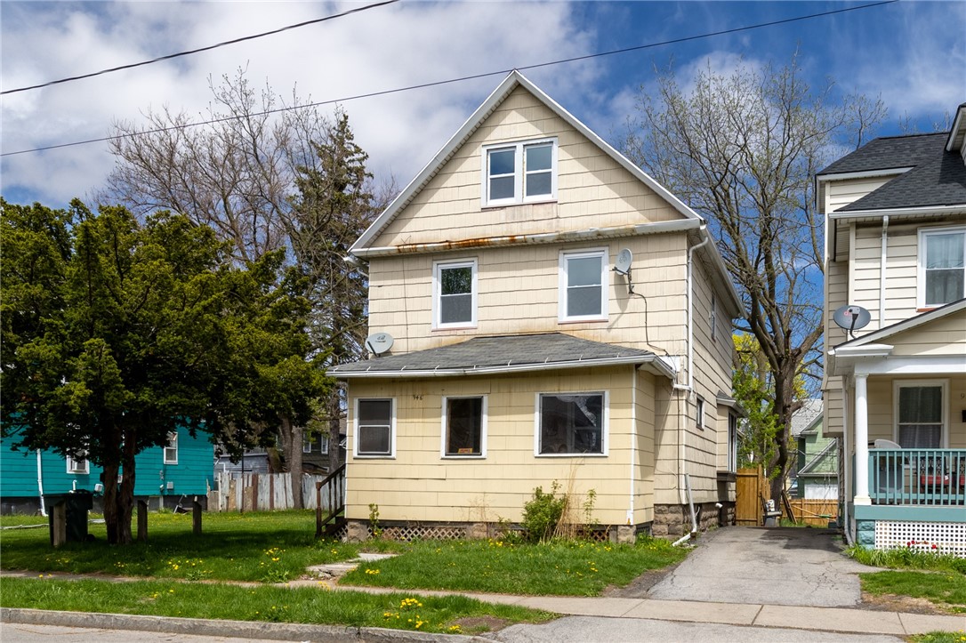 946 Ave D Rochester, NY 14621 - Photo 2 of 41