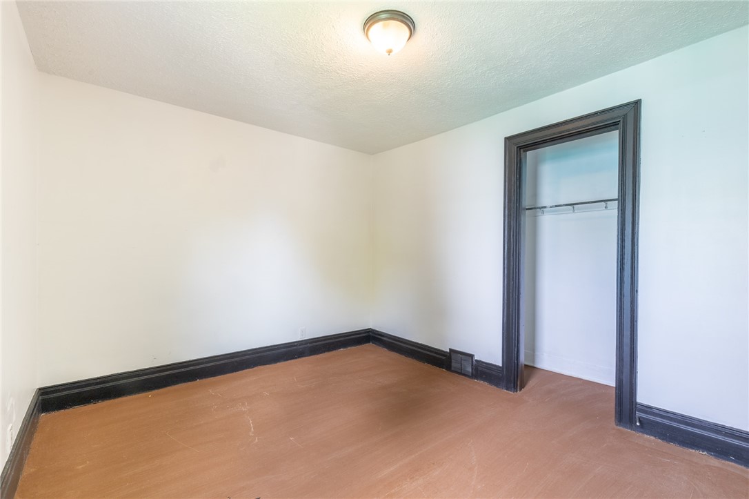 946 Ave D Rochester, NY 14621 - Photo 23 of 41