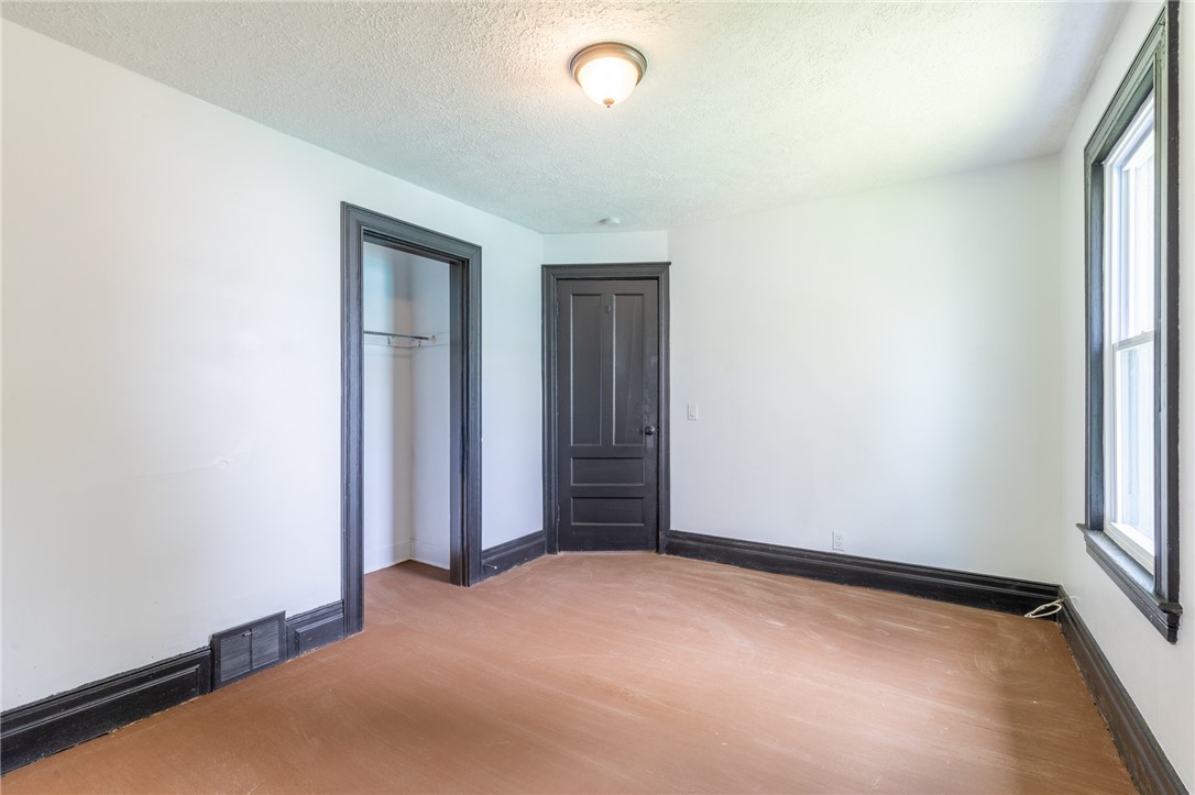 946 Ave D Rochester, NY 14621 - Photo 24 of 41