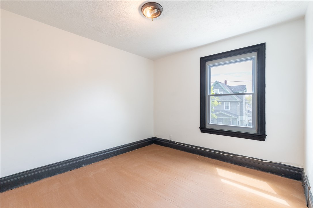 946 Ave D Rochester, NY 14621 - Photo 29 of 41