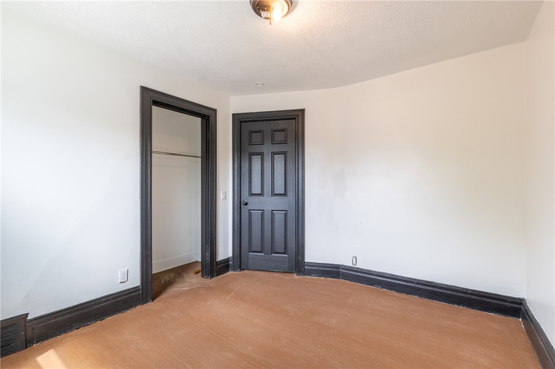 946 Ave D Rochester, NY 14621 - Photo 31 of 41