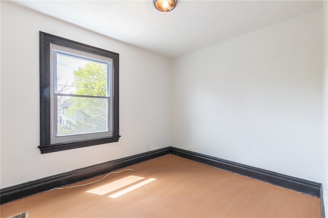 946 Ave D Rochester, NY 14621 - Photo 32 of 41