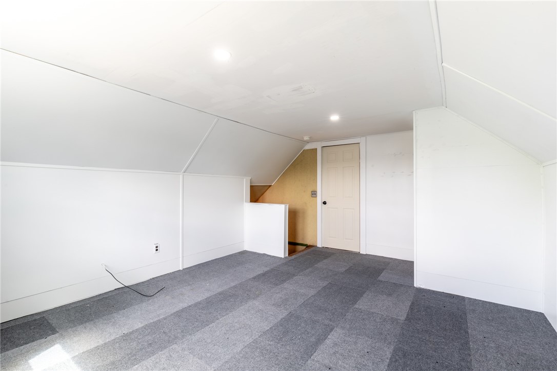 946 Ave D Rochester, NY 14621 - Photo 35 of 41