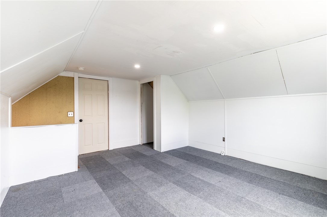 946 Ave D Rochester, NY 14621 - Photo 36 of 41