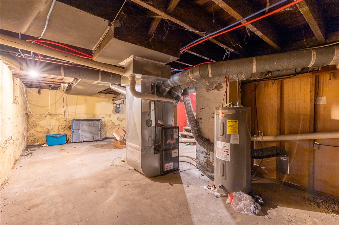 946 Ave D Rochester, NY 14621 - Photo 38 of 41