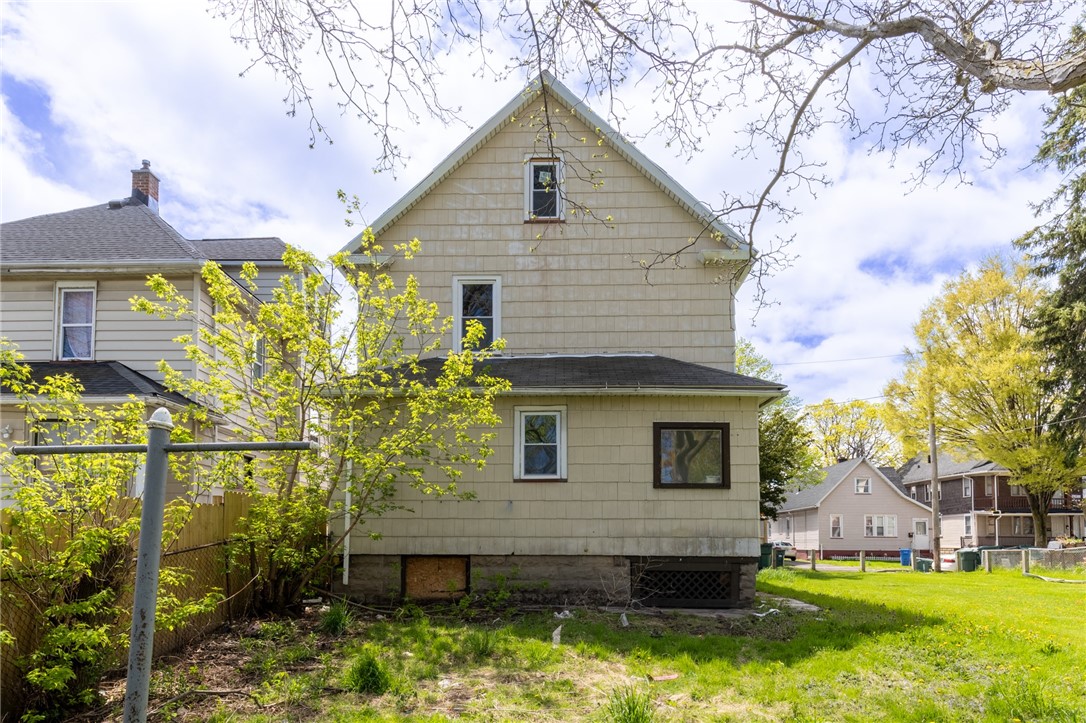 946 Ave D Rochester, NY 14621 - Photo 40 of 41
