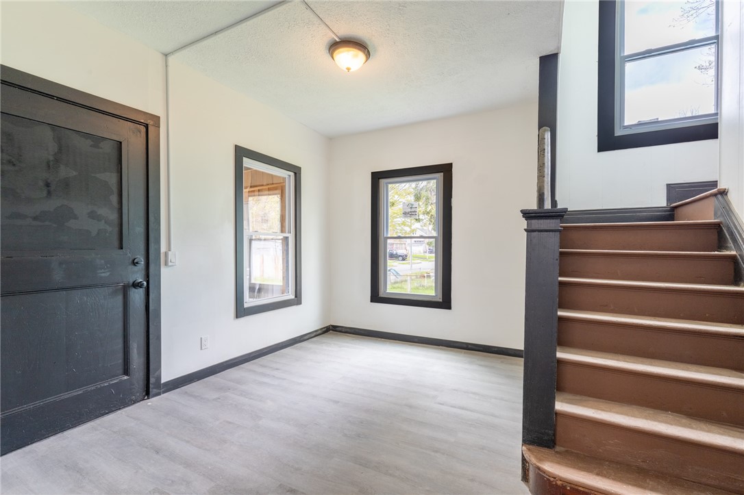 946 Ave D Rochester, NY 14621 - Photo 7 of 41