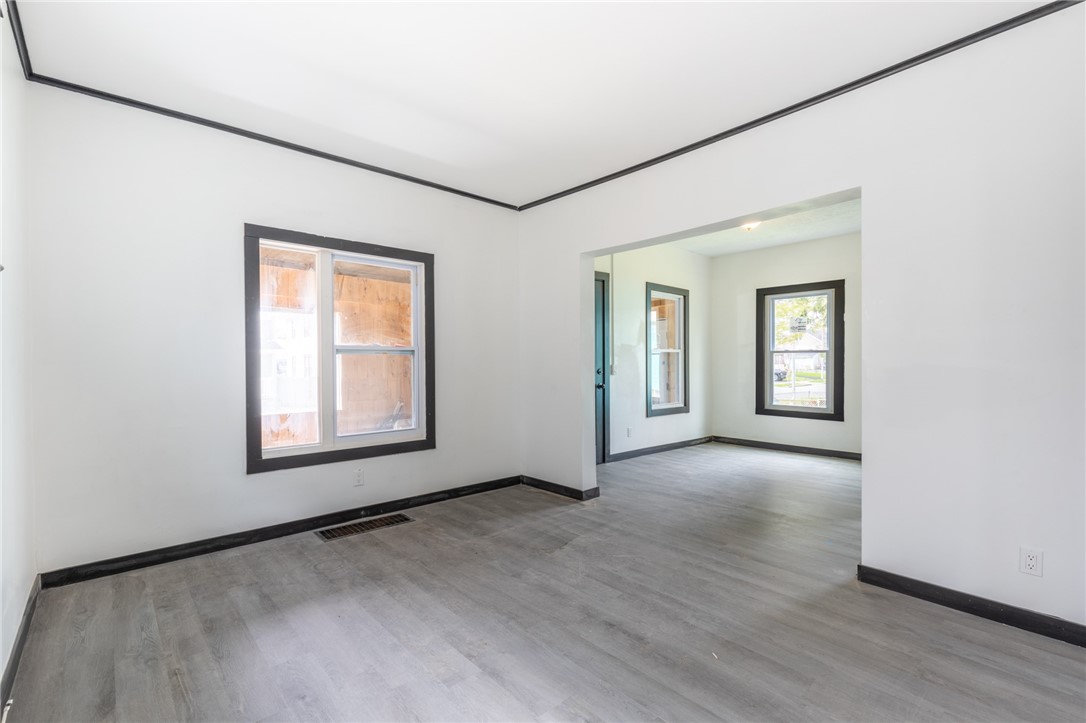 946 Ave D Rochester, NY 14621 - Photo 10 of 41