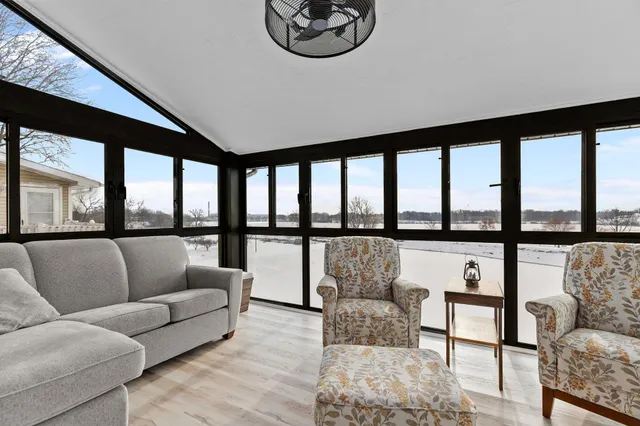 $369,900 | 111 Canal Street, Little Chute, WI 54140