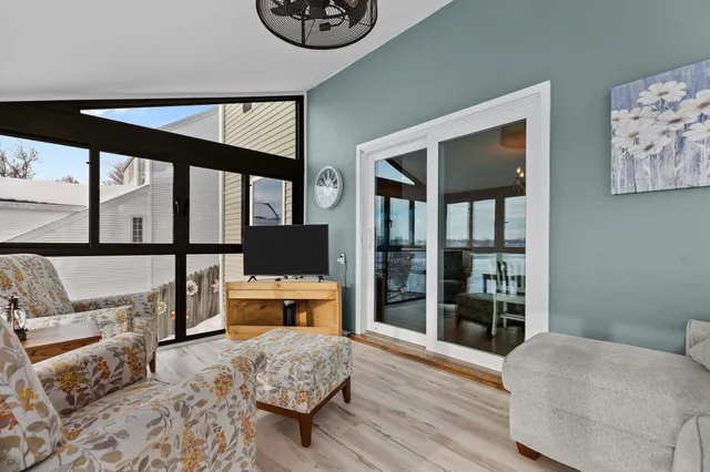 $369,900 | 111 Canal Street, Little Chute, WI 54140