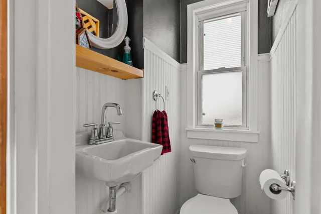 $369,900 | 111 Canal Street, Little Chute, WI 54140