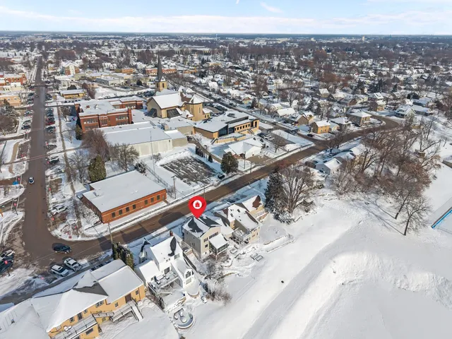 $369,900 | 111 Canal Street, Little Chute, WI 54140