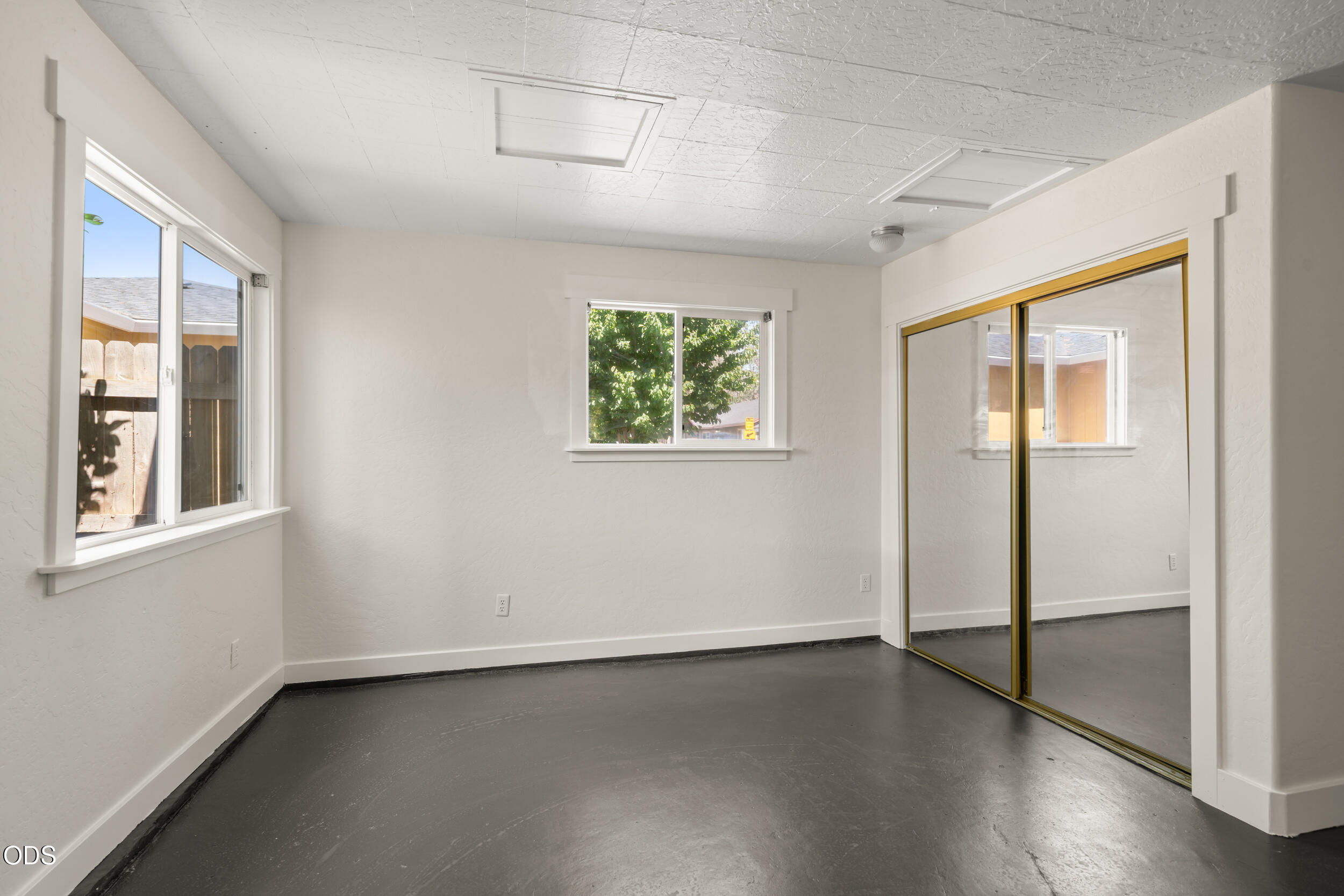 105 Maple Street Phoenix, OR 97535 - Photo 14 of 29