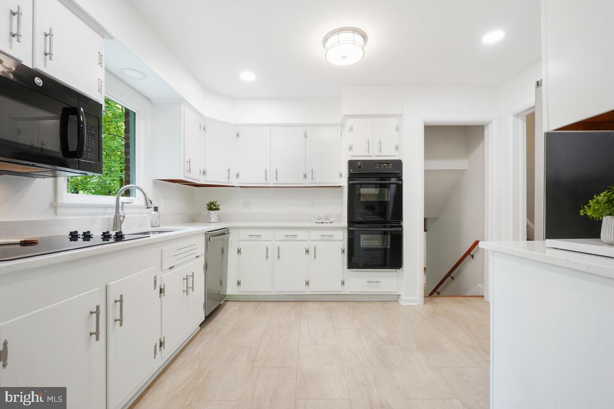 1912 Norvale Road Silver Spring, MD 20906 - Photo 11 of 33 Kitchen