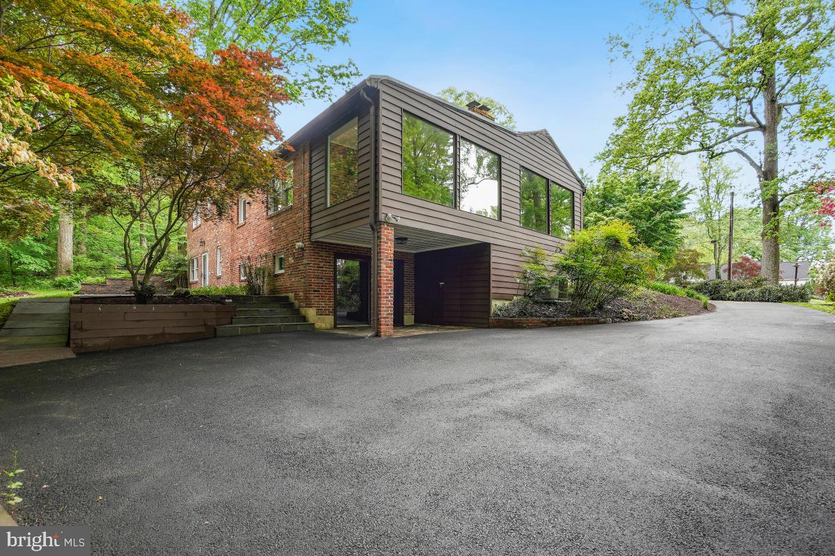 1912 Norvale Road Silver Spring, MD 20906 - Photo 33 of 33 Side Back view and driveway