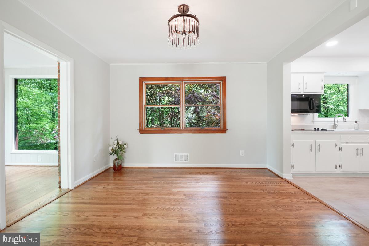 1912 Norvale Road Silver Spring, MD 20906 - Photo 7 of 33 Dining Room
