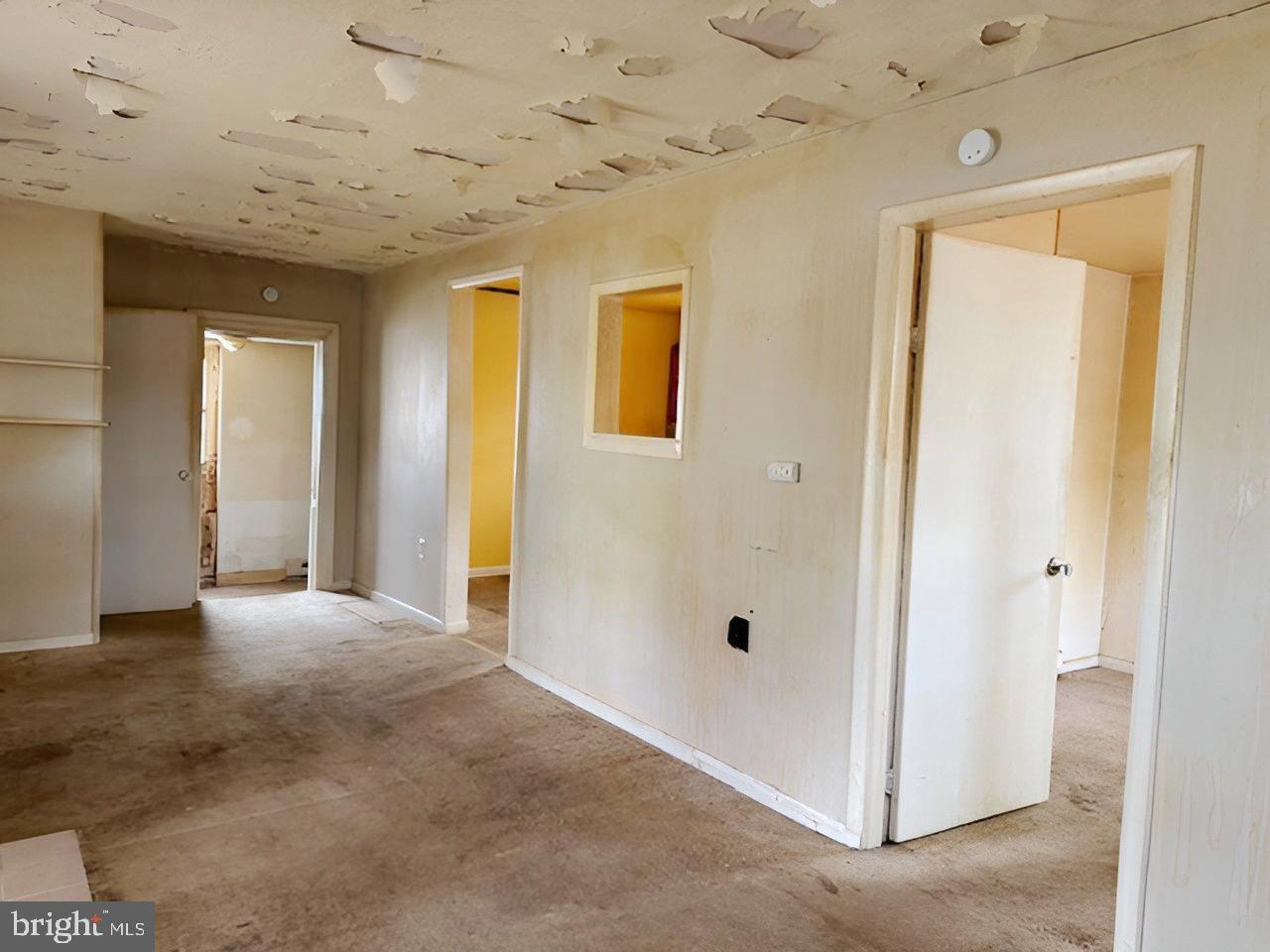 465 Berkley Road Mantua, NJ 08051 - Photo 5 of 12 a view of a hallway with front door