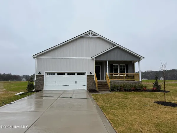 $349,995 | 108 Tuskeegee Drive, Smithfield, NC 27577