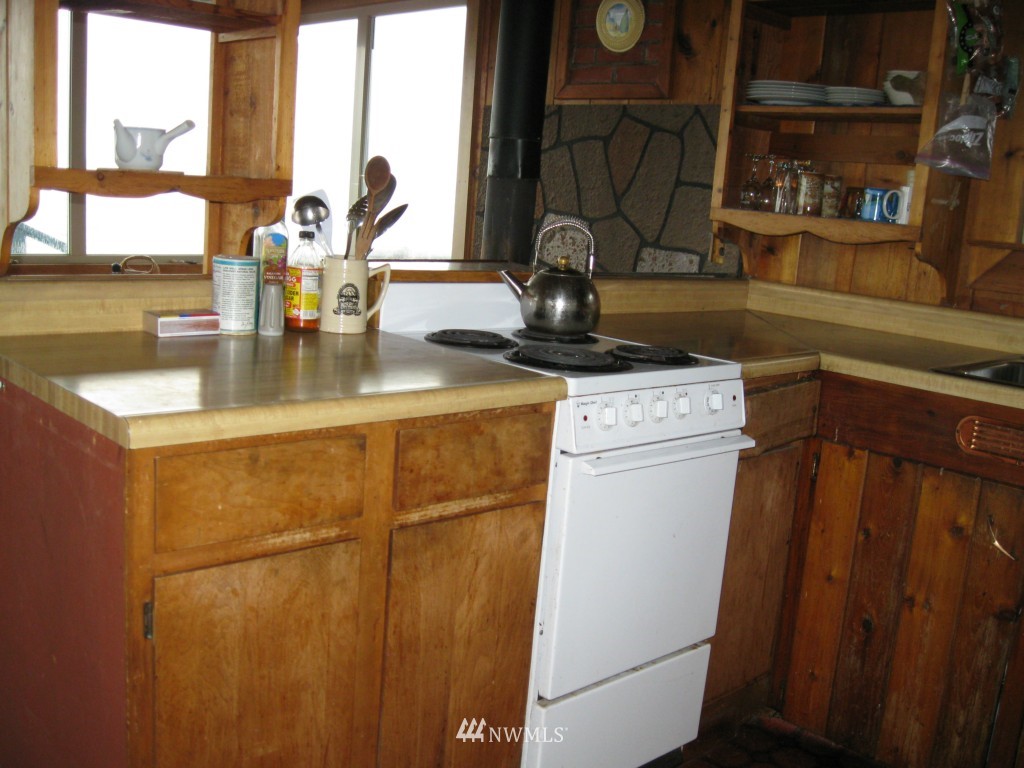 660 Beckett Point Road Port Townsend, WA 98368 - Photo 13 of 16 Gallery Image 13