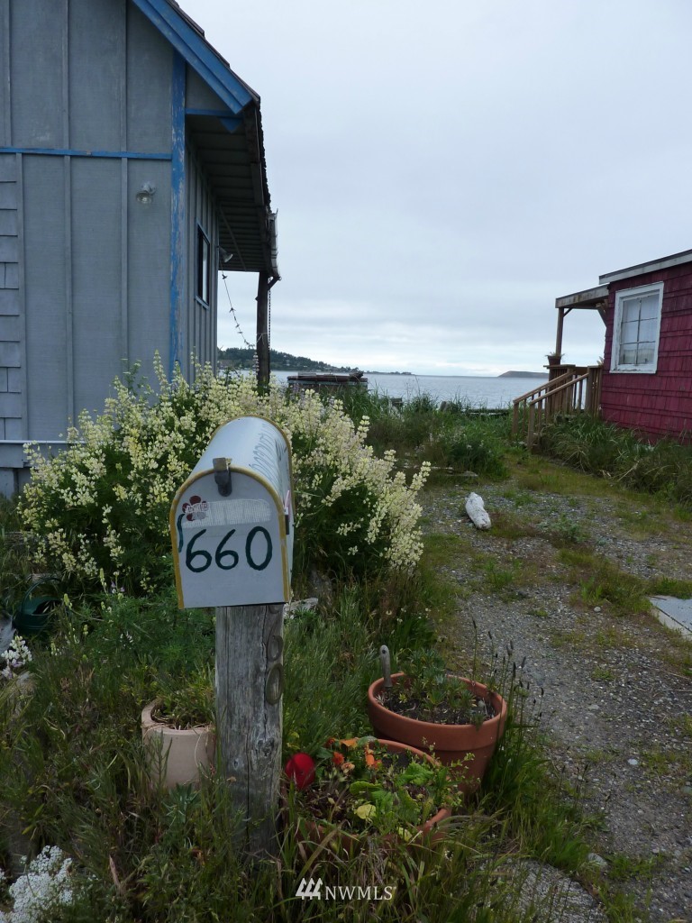 660 Beckett Point Road Port Townsend, WA 98368 - Photo 9 of 16 Gallery Image 9