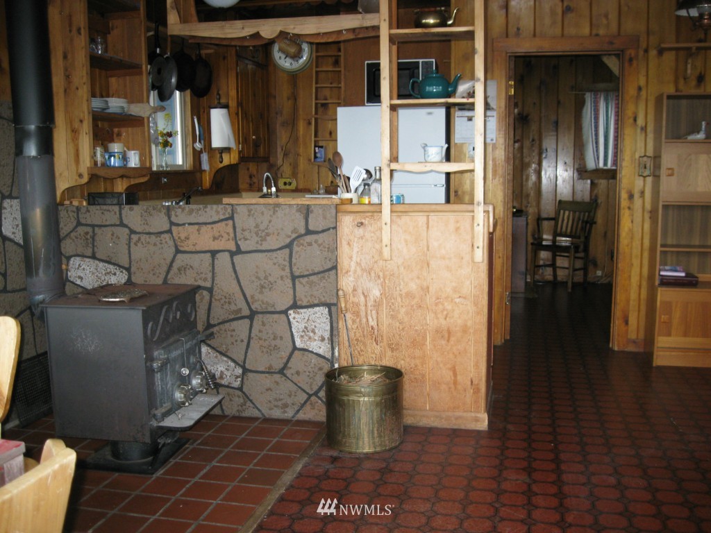 660 Beckett Point Road Port Townsend, WA 98368 - Photo 10 of 16 Gallery Image 10
