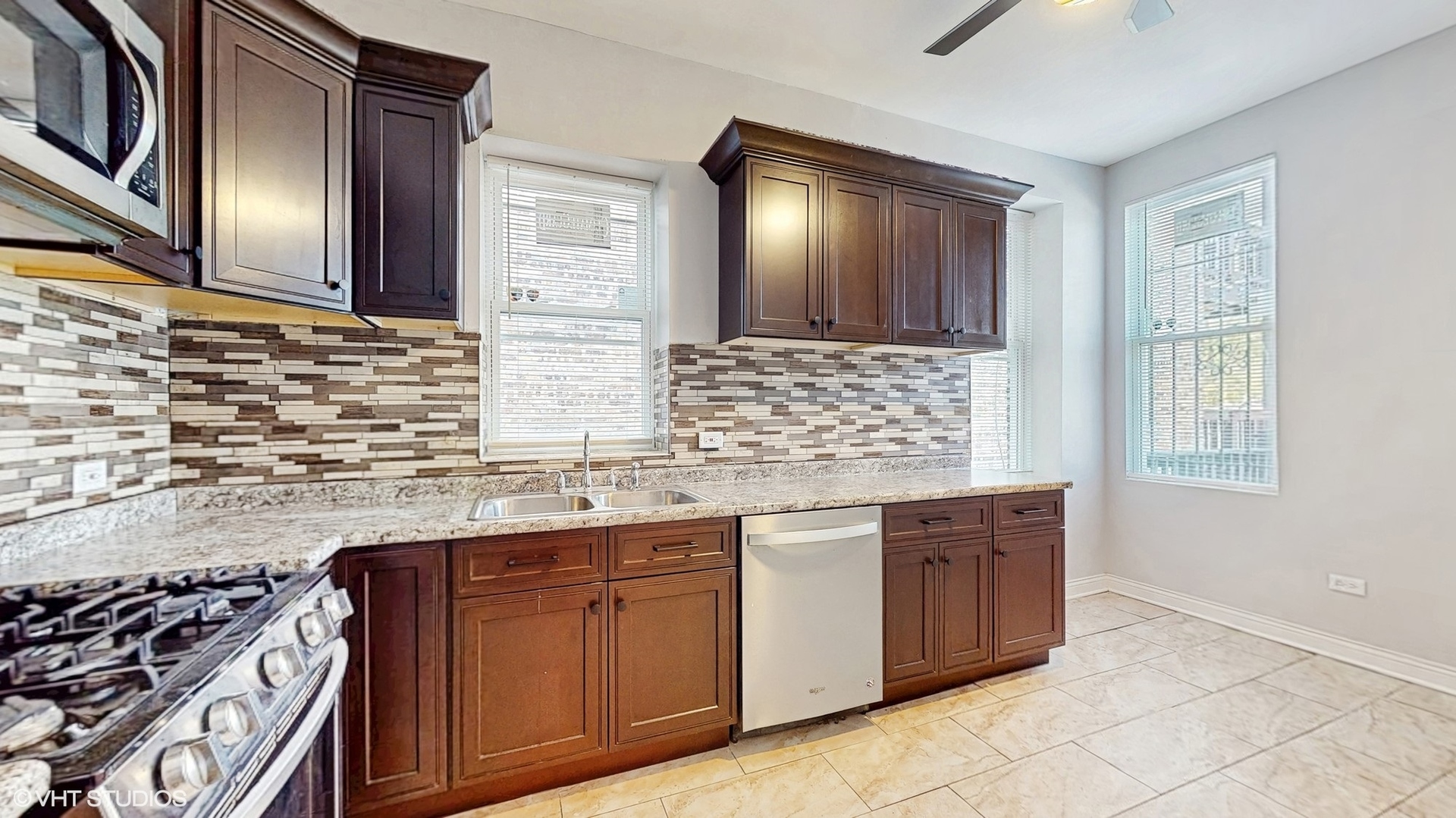 1422 South Avers Avenue, Unit 1 Chicago, IL 60623 - Photo 9 of 25 Gallery Image 9