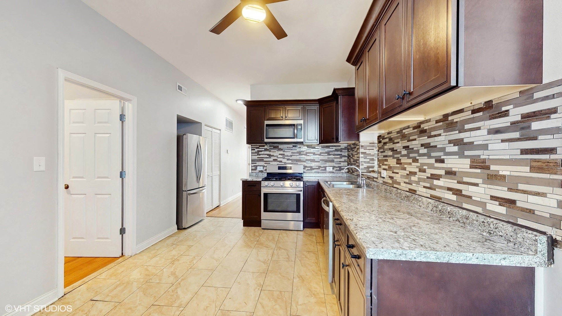 1422 South Avers Avenue, Unit 1 Chicago, IL 60623 - Photo 10 of 25 Gallery Image 10