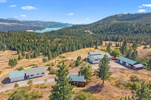 $975,000 | 26 Stray Dog Cyn Road, Inchelium, WA 99138
