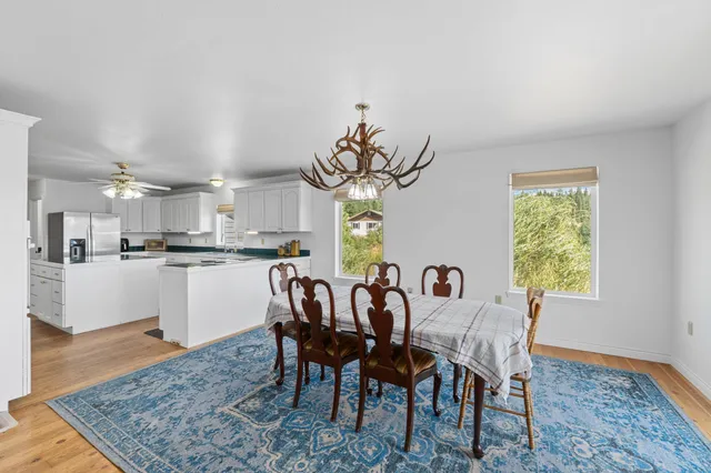 $975,000 | 26 Stray Dog Cyn Road, Inchelium, WA 99138