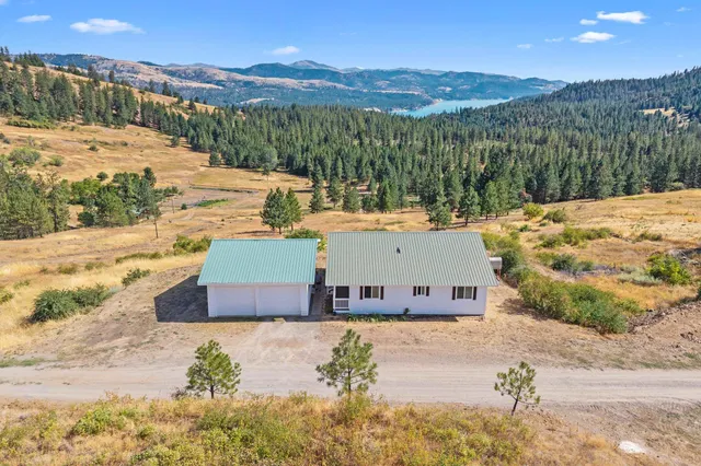 $975,000 | 26 Stray Dog Cyn Road, Inchelium, WA 99138