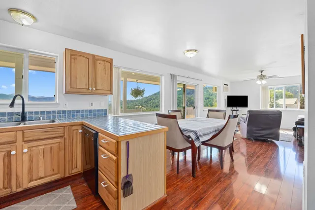 $975,000 | 26 Stray Dog Cyn Road, Inchelium, WA 99138