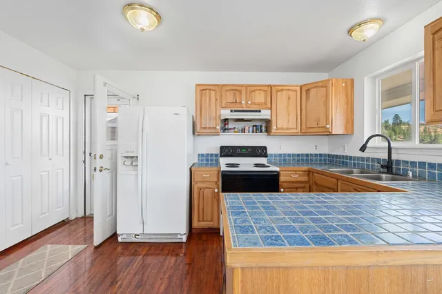 $975,000 | 26 Stray Dog Cyn Road, Inchelium, WA 99138