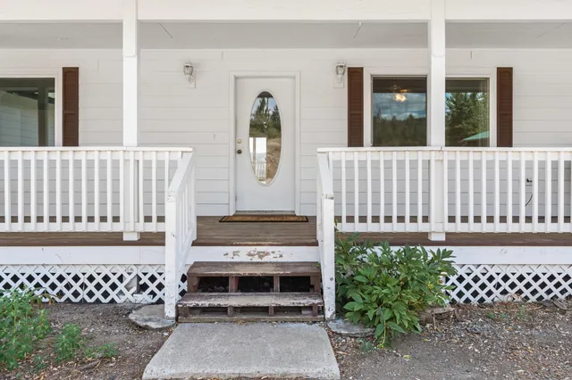 $975,000 | 26 Stray Dog Cyn Road, Inchelium, WA 99138